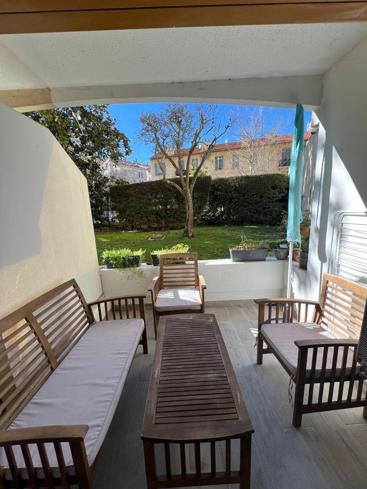 Superbe Studio Terrasse Centre Ville Et Plages A Pieds Cannes Esterno foto